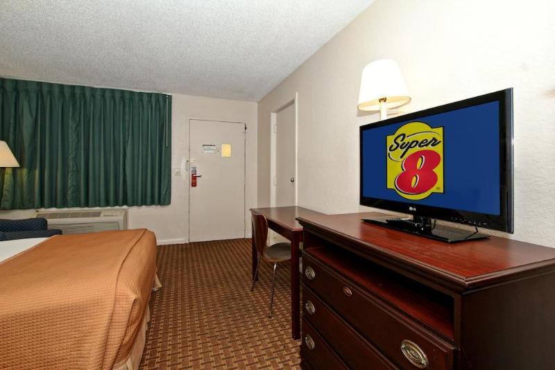 Готель Super 8 By Wyndham Kissimmee/Maingate/Orlando Area Селебрейшн Екстер'єр фото